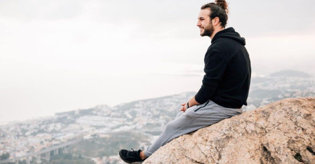 tips to identify and manage anxiety triggers